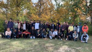 Sierra Club Ontario is a environmental organizations Brampton Ontario. Our group advocates for the Brampton environment and plants trees. View of tree planting volunteers in Brampton.